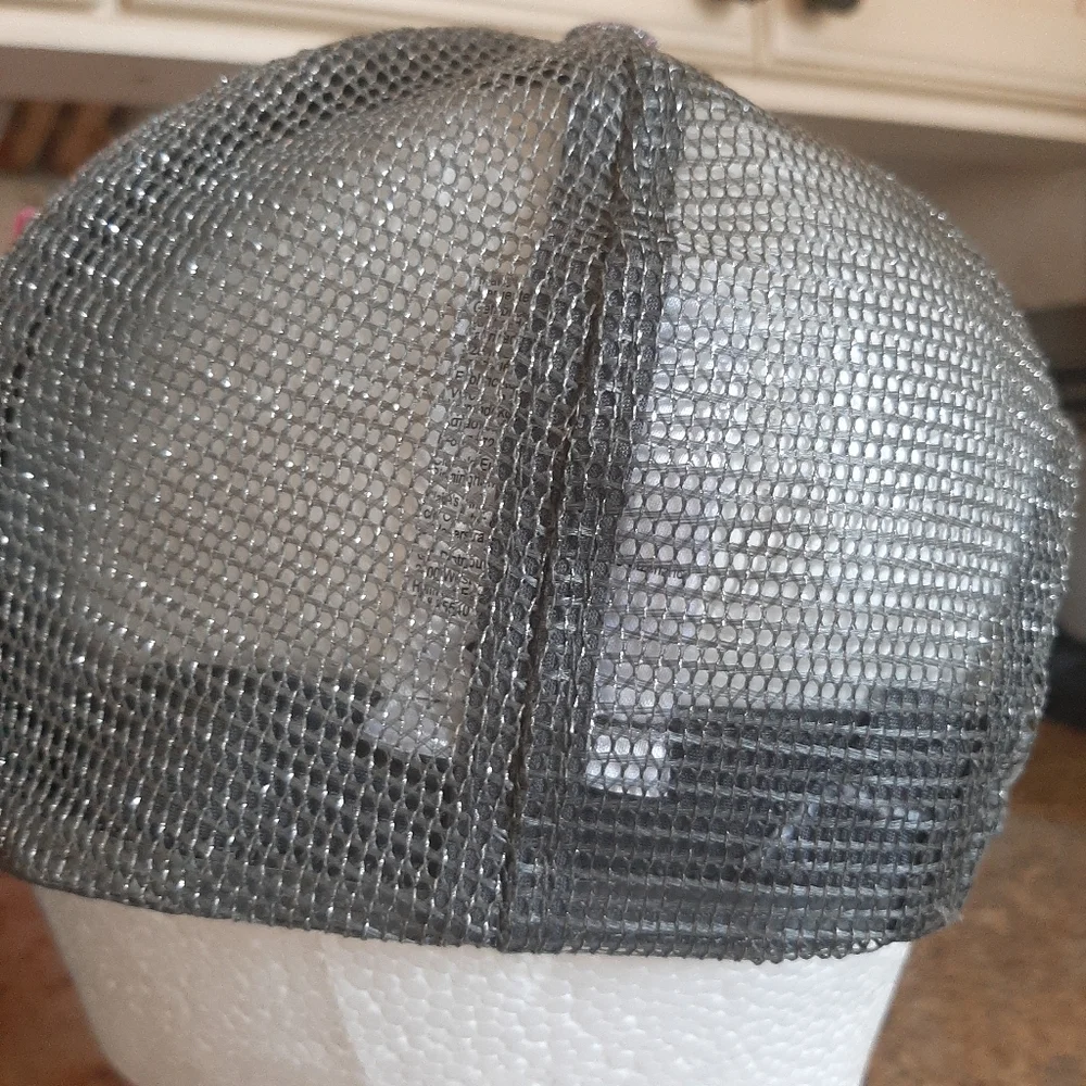 GLITTER SNAPBACK CAP - Picture 3 of 9